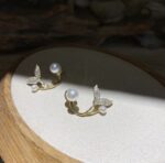 Fish tail Pearl Earrings - Image 3