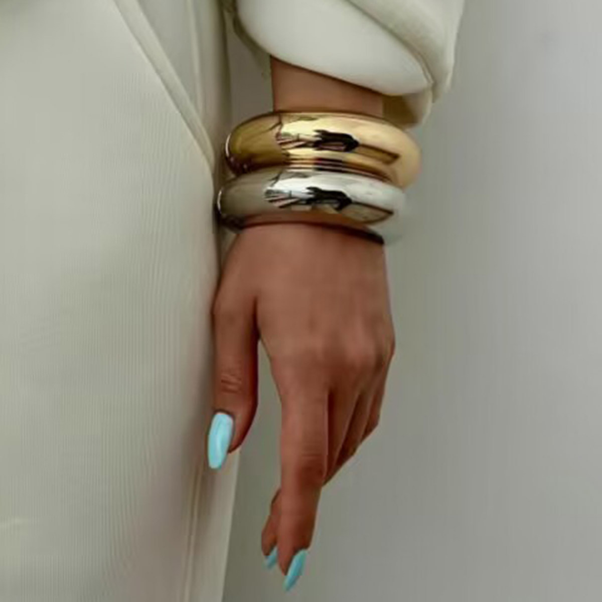 IMG_3660 Bangle 001 - Image 1