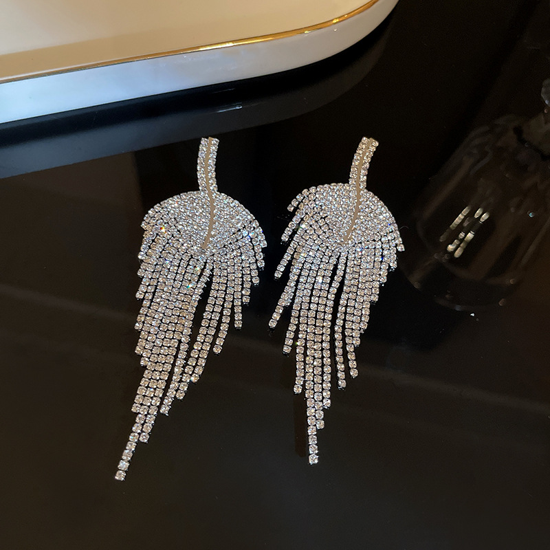 IMG_8940 Luxe drop Earrings 03 - Image 1