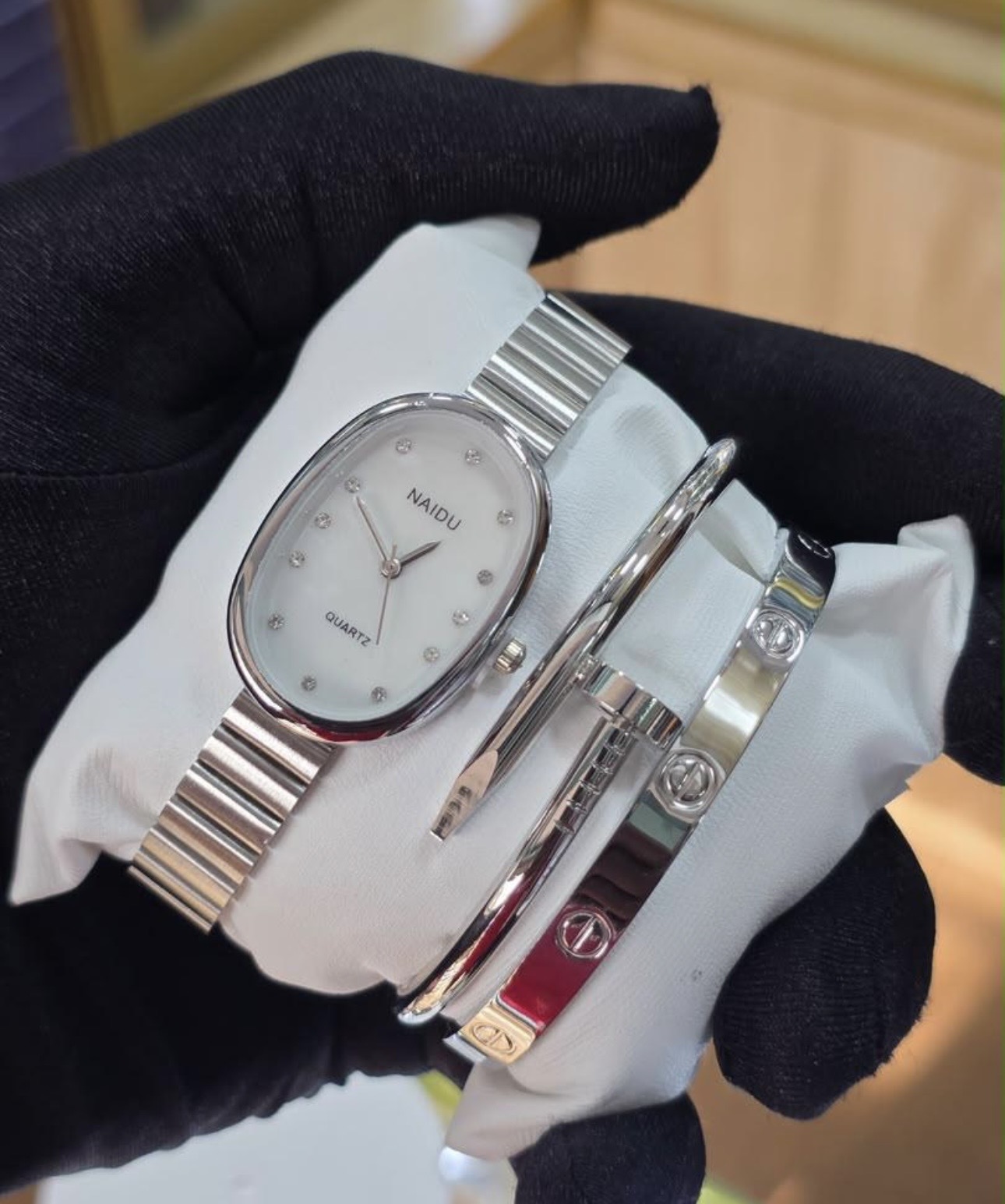 Screenshot Watch set - Image 1
